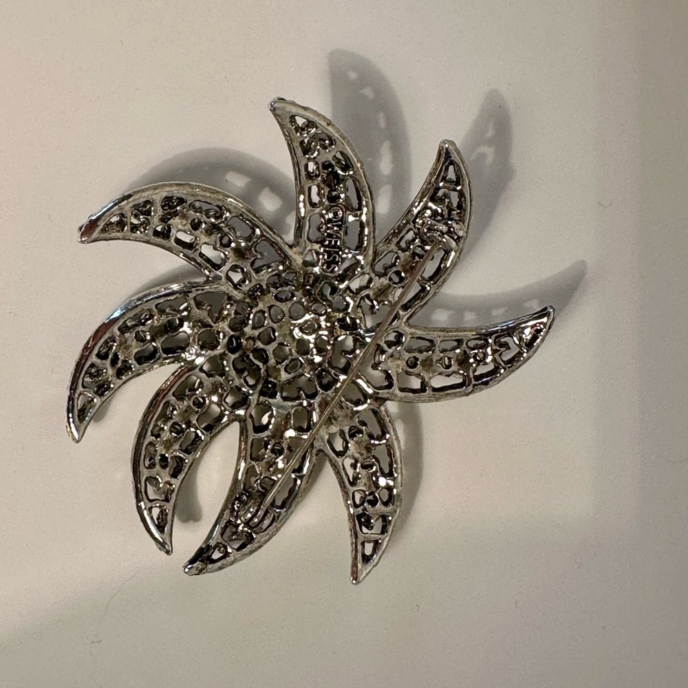 Vintage Weiss Lilly Star Brooch